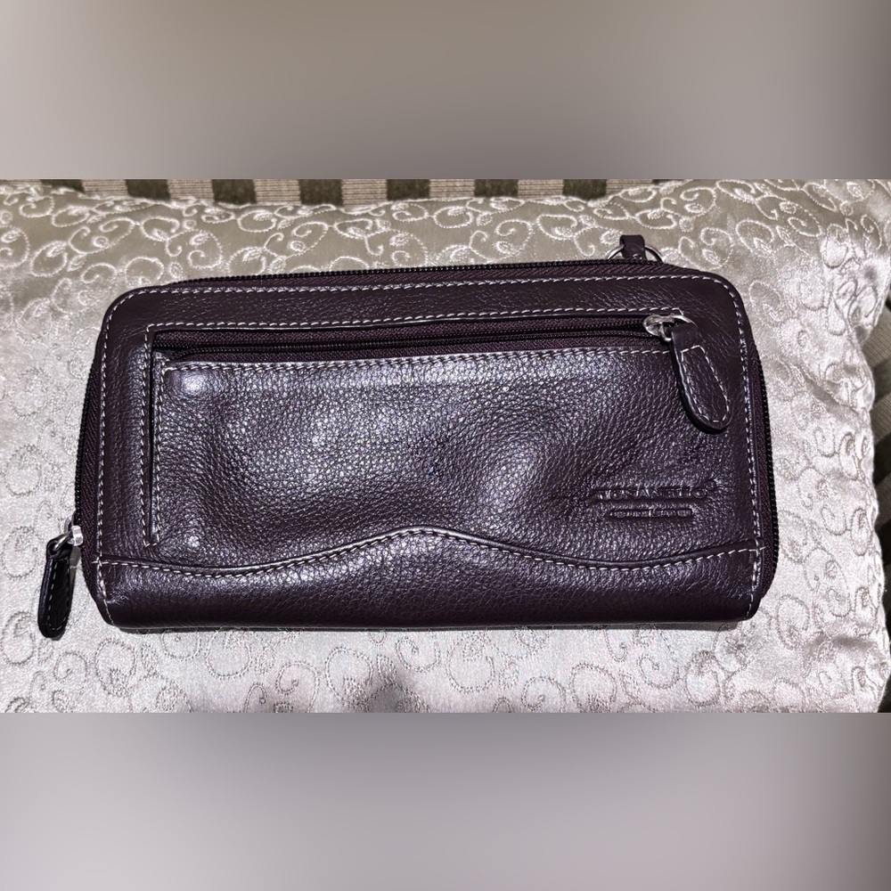 Tignanello‎ Brown Leather Wallet